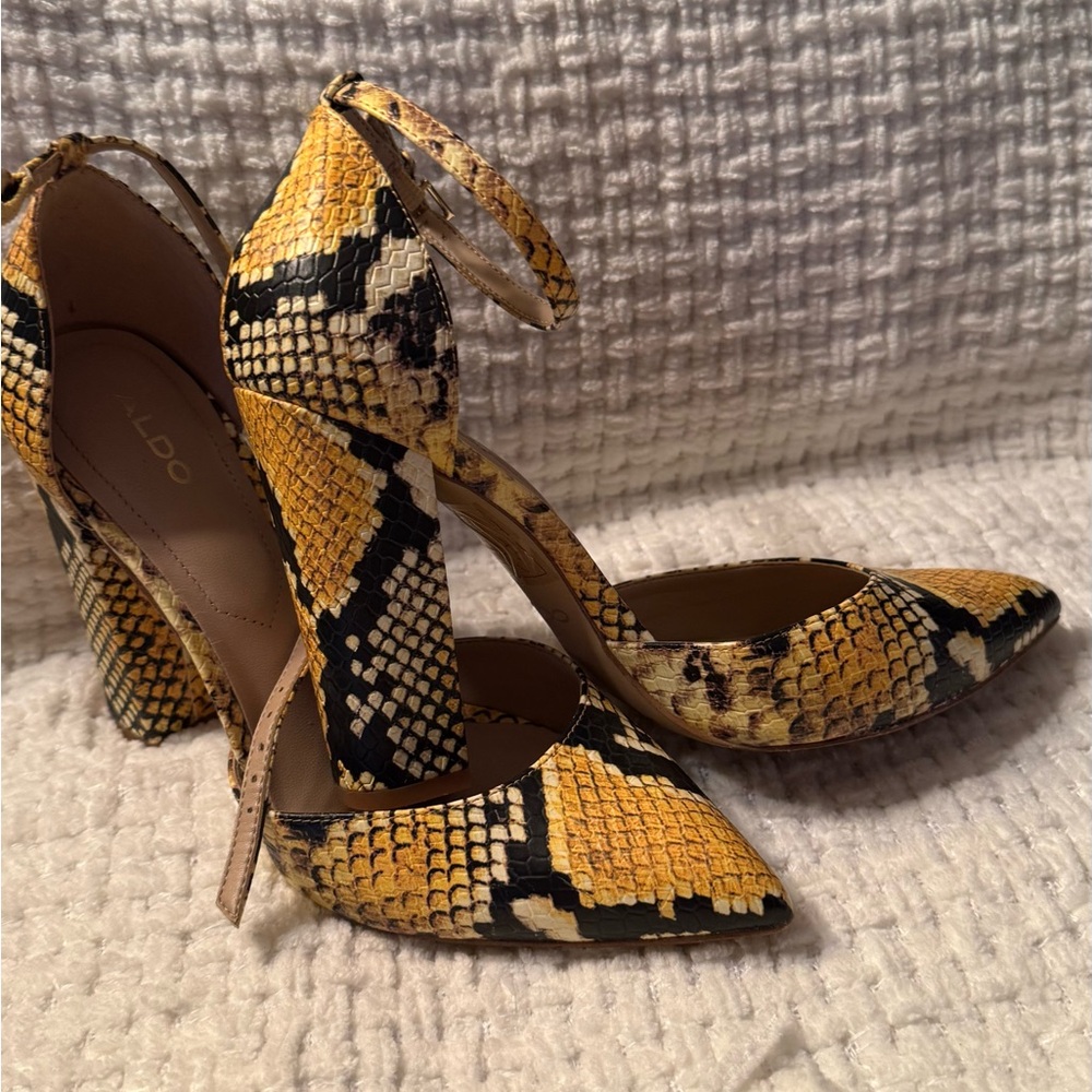 Aldo heels - Picture 3 of 4
